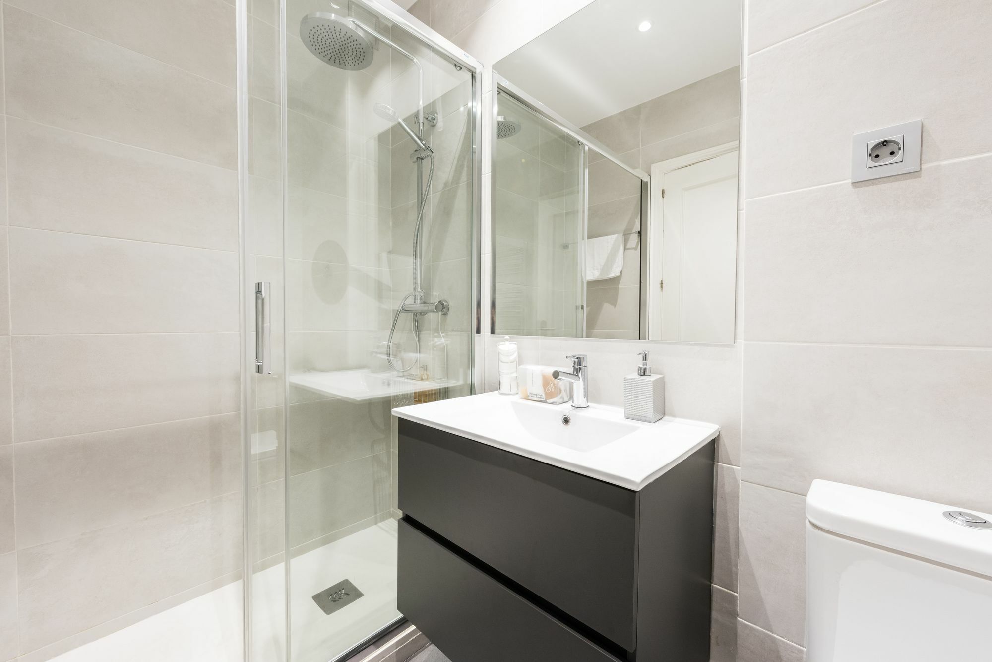 Apartamento Atico En Chueca By Madflats Collection Madrid Exterior foto